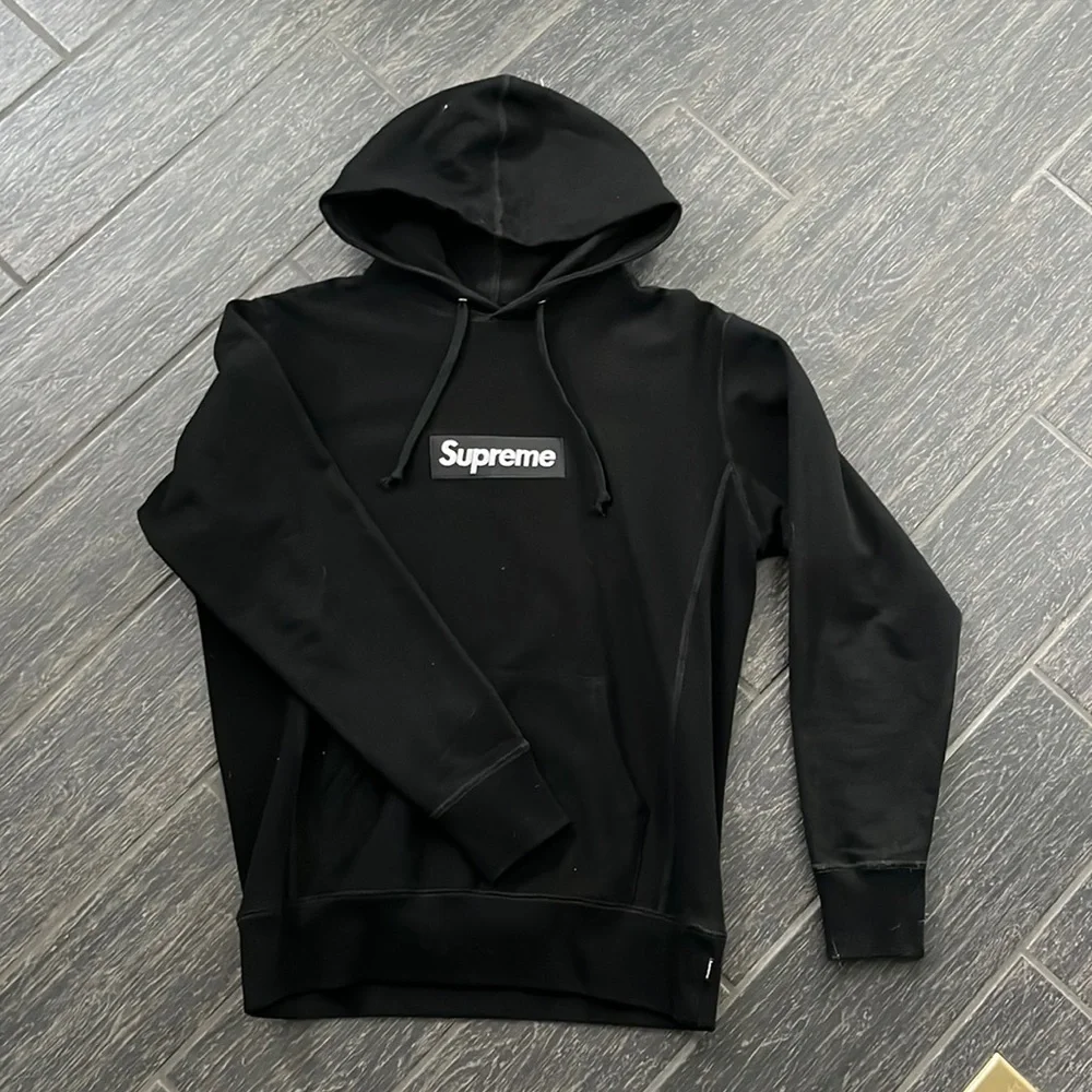 Supreme | Jackets & Coats | Supreme Black 26 Box Logo Hoodie